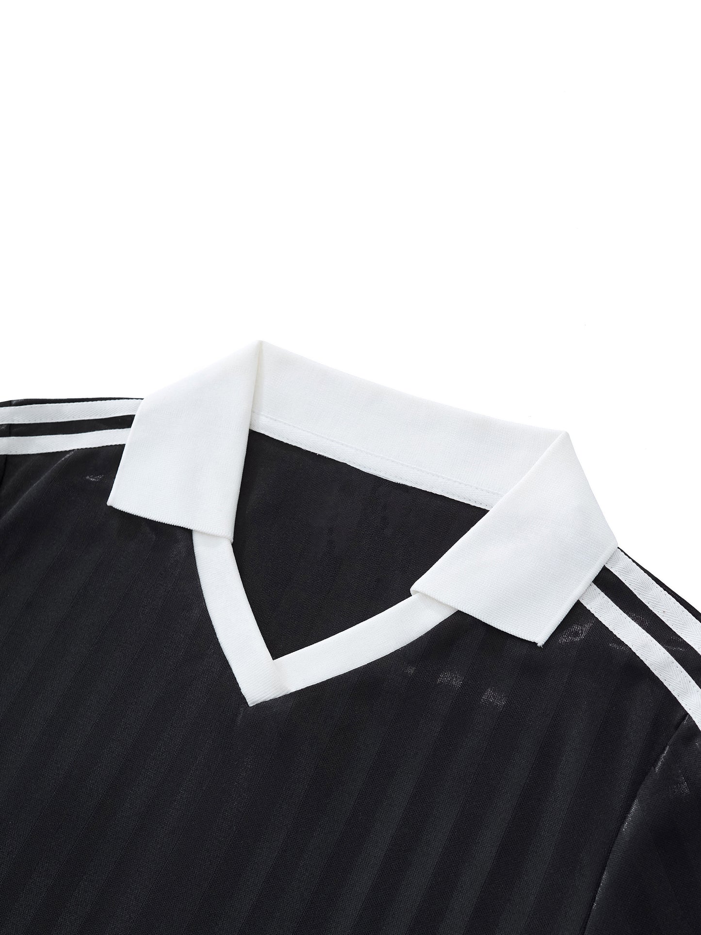 Mina L’Hamka Cropped Soccer Jersey — Women’s Bodycon Street Top | Sport Cut by 2OUT
